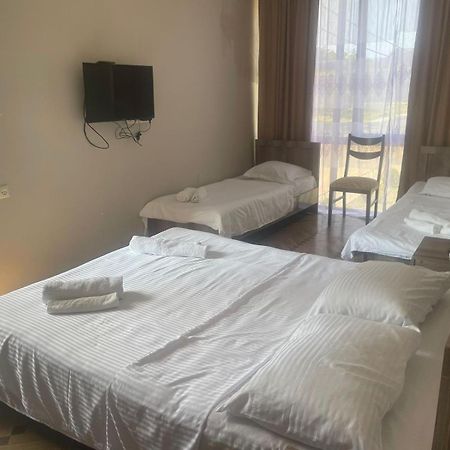 Hotel Guga Kobuleti Esterno foto