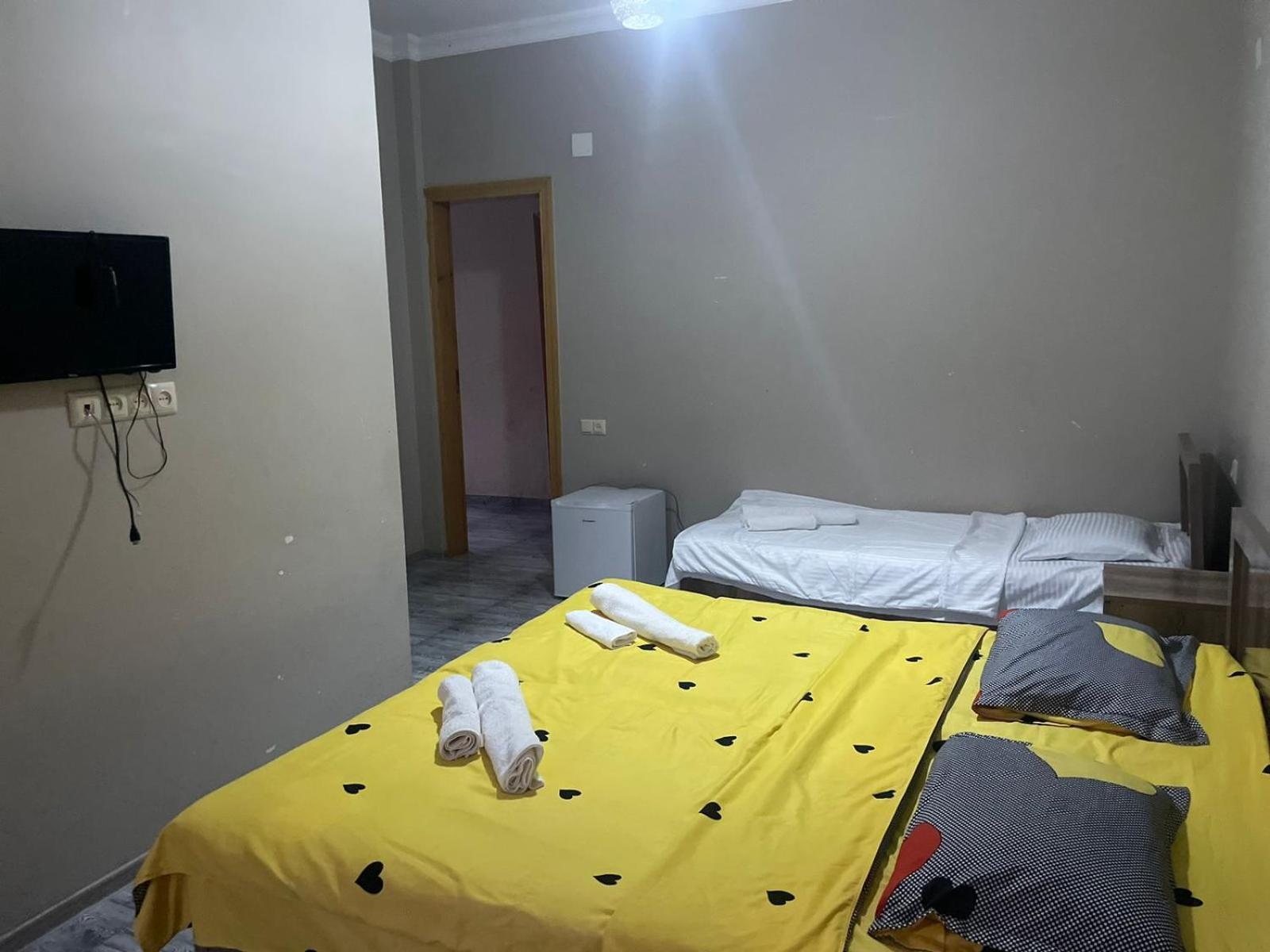 Hotel Guga Kobuleti Esterno foto