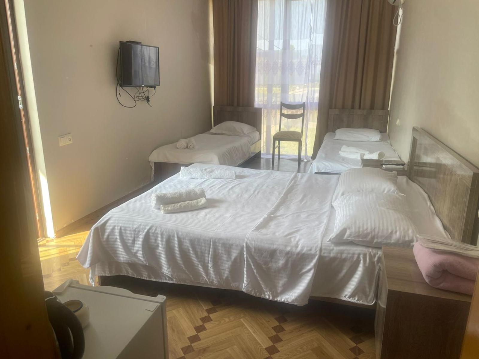 Hotel Guga Kobuleti Esterno foto